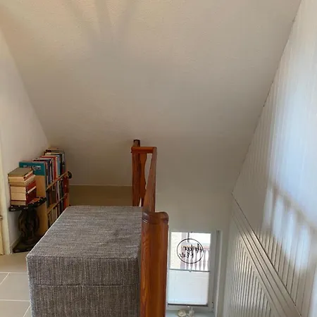 Ankerplatz 2 * 青斯特