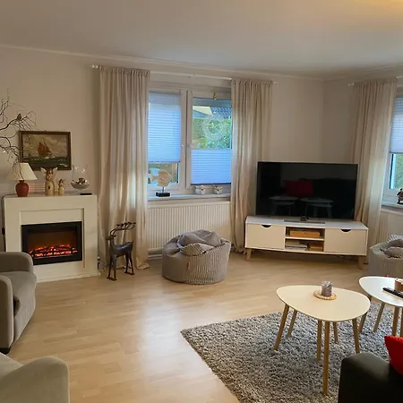 Ankerplatz 2 * 青斯特